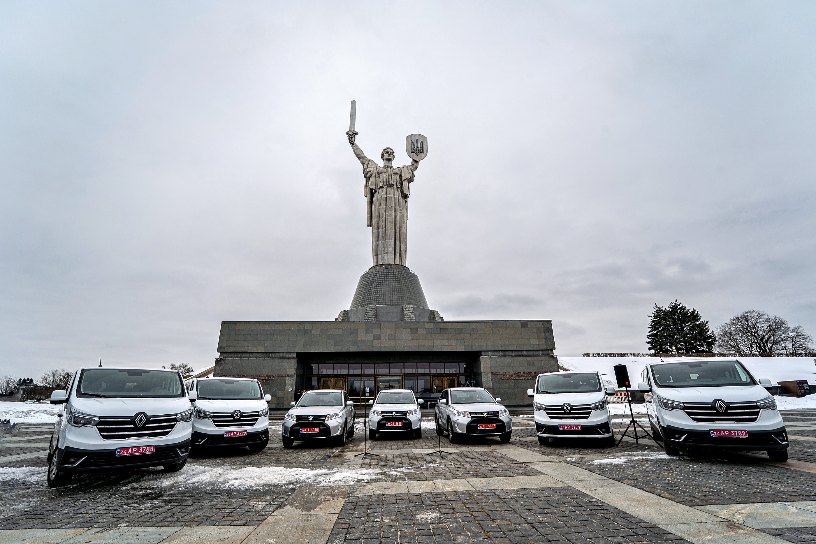 Vehicles_handover.jpeg