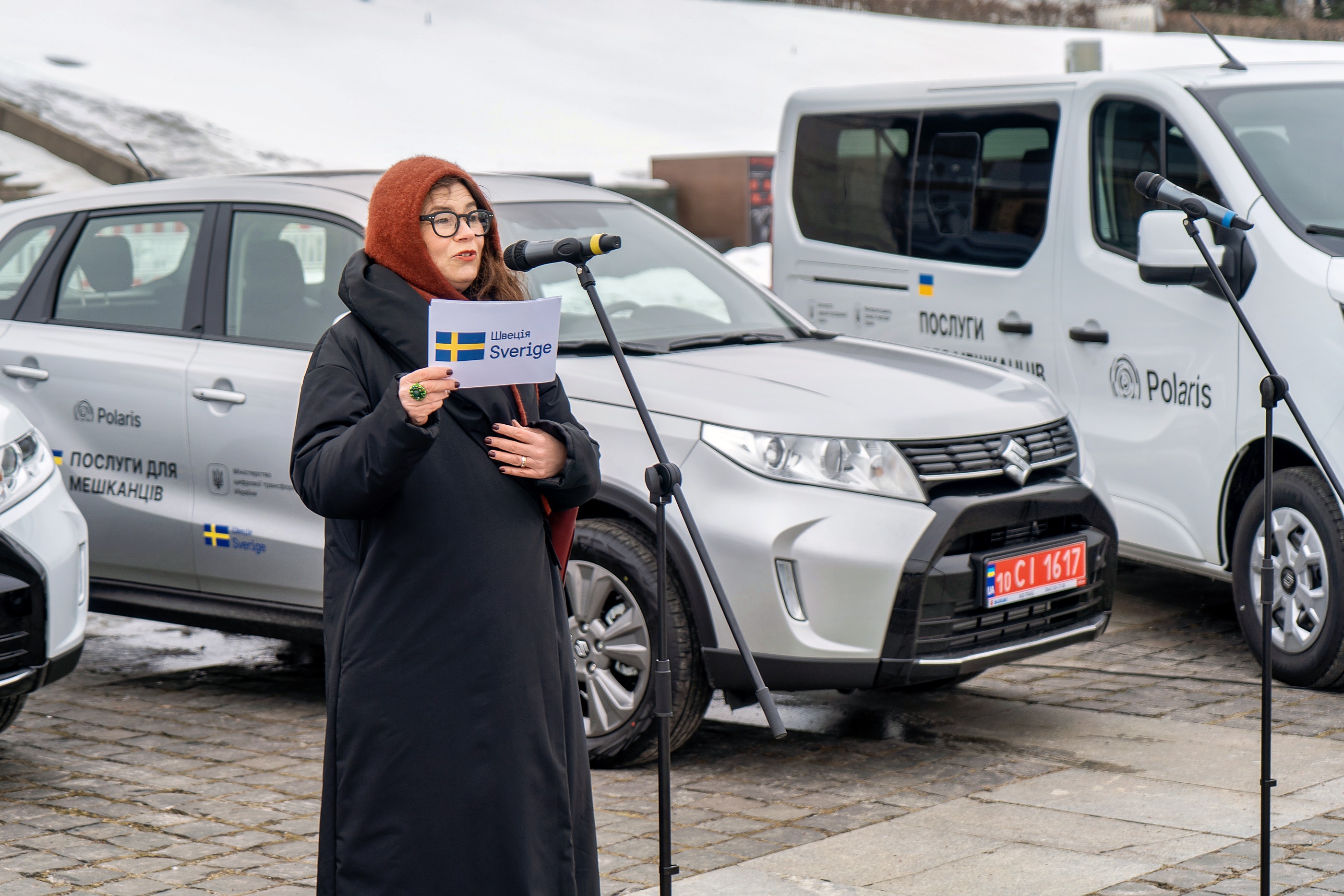 Vehicles_handover_1.jpeg
